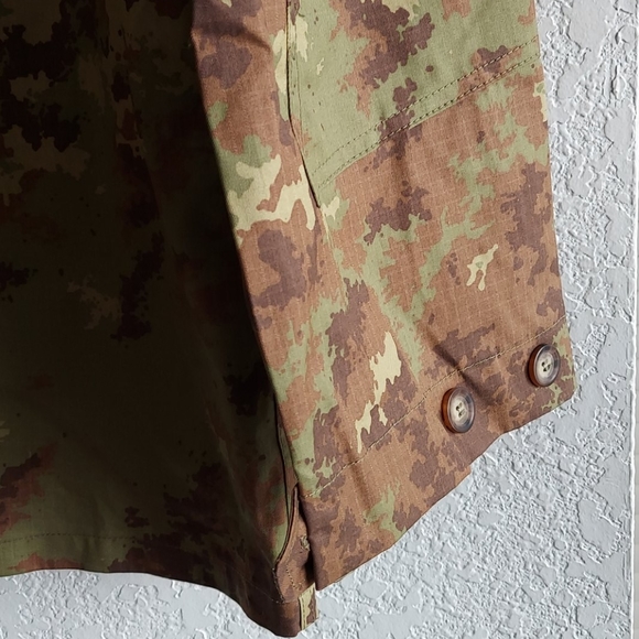 Camouflage Jacket Size L - Picture 4 of 7